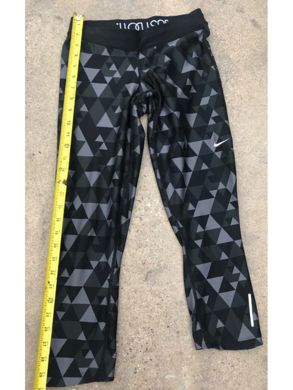 Nike Womens Running Yoga Training Capri Tights Dri-Fit Triangle Print S Grey/Blk